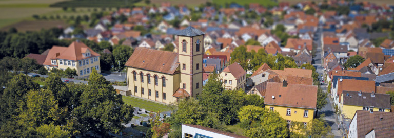 Kirche und Pfarramt