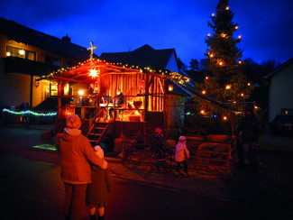 Festlicher Weihnachtswagen